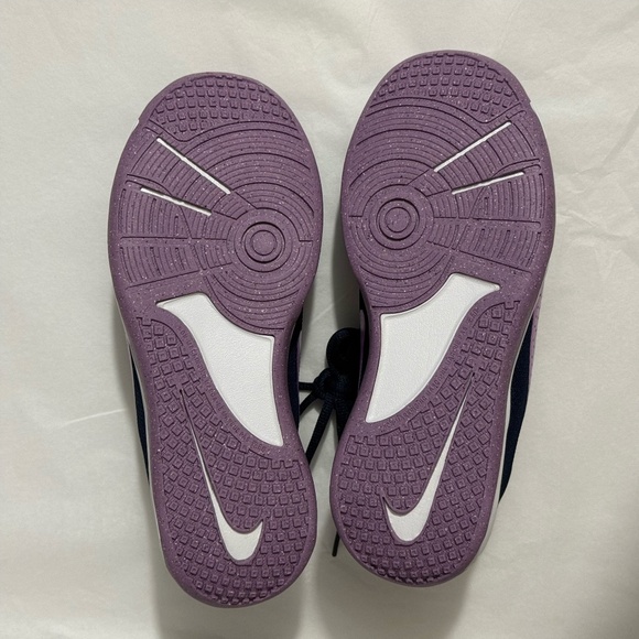 Nike Omni Multi-Court Sneakers - size 6.5 - Picture 8 of 9